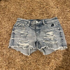 Buckle Black brand size 25 jeans shorts